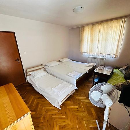 Несебър, Къща Със Стаи Под Наем Всяка Със Самостоятелна Баня, Тоалетна И Тераса Само На 400Метра От Двата Плажа В Несебър エクステリア 写真